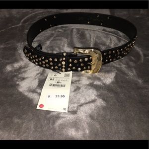 ZARA: velvet studded belt